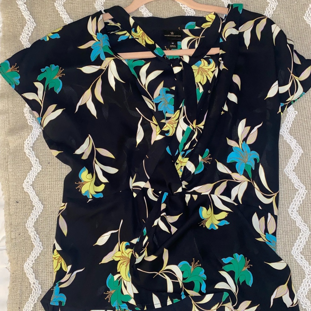 Blouse with Tie in Front